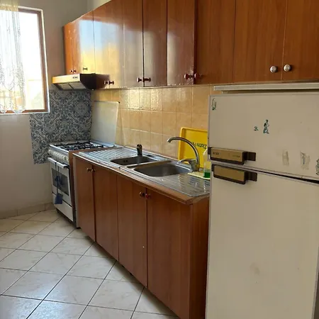 Dhoma Kastrati * Barc (Durres)